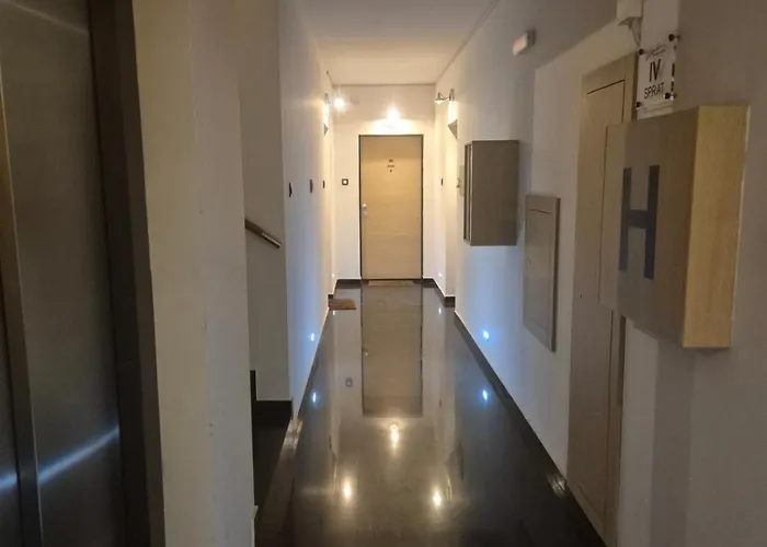 アパート Urban Nest